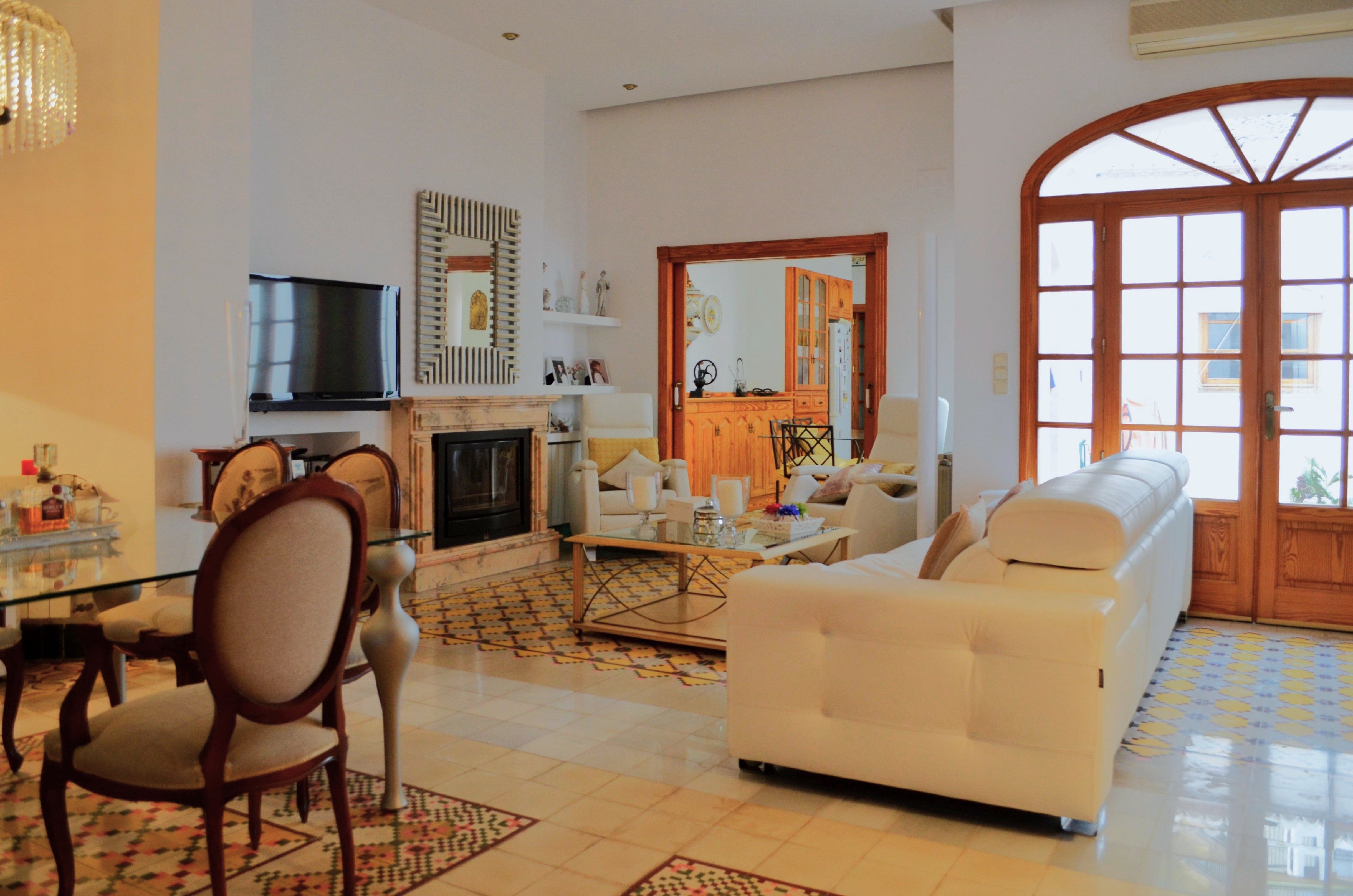 Living room of Single-family semi-detached for sale in Oliva  with Air Conditioner, Terrace and Furnished