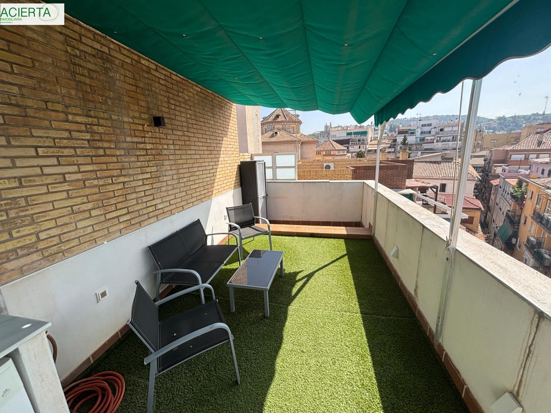 Terrasse von Dachboden miete in  Granada Capital mit Klimaanlage und Terrasse