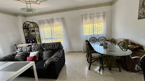 Foto 4 de Piso en venta en Flor de Azalea, Colores - Entreparques, Sevilla Capital