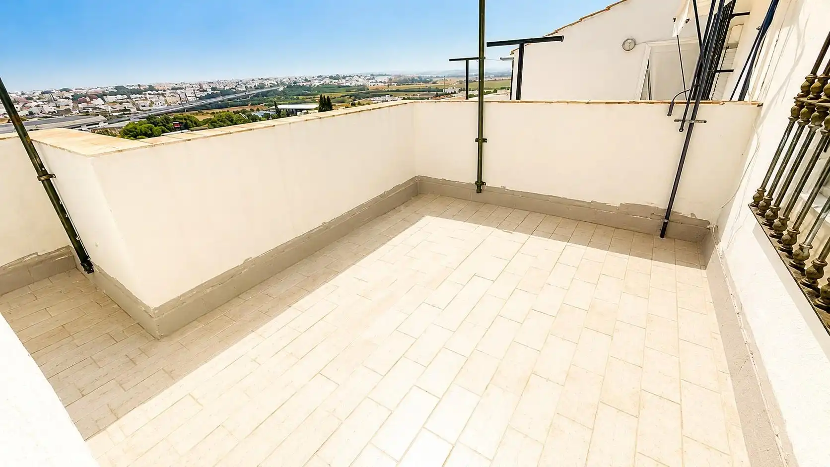 Terraza de Casa adosada en venta en Chiclana de la Frontera con Jardín privado, Terraza y Trastero
