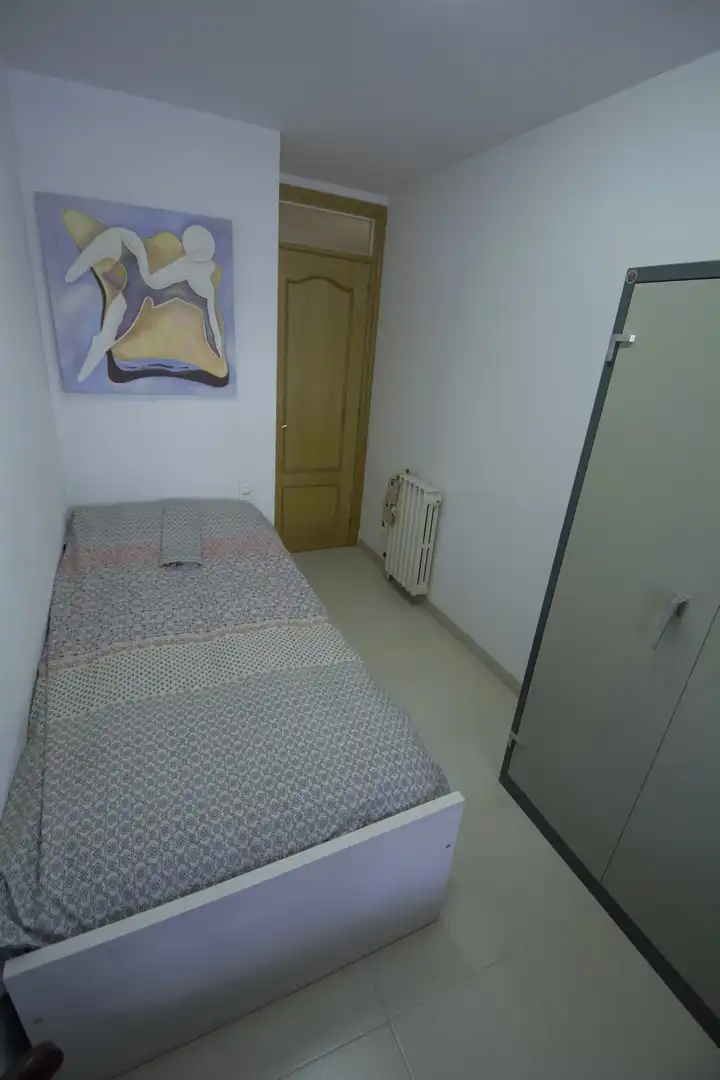 Bedroom of Flat for rent in Centre - Passeig i Rodalies