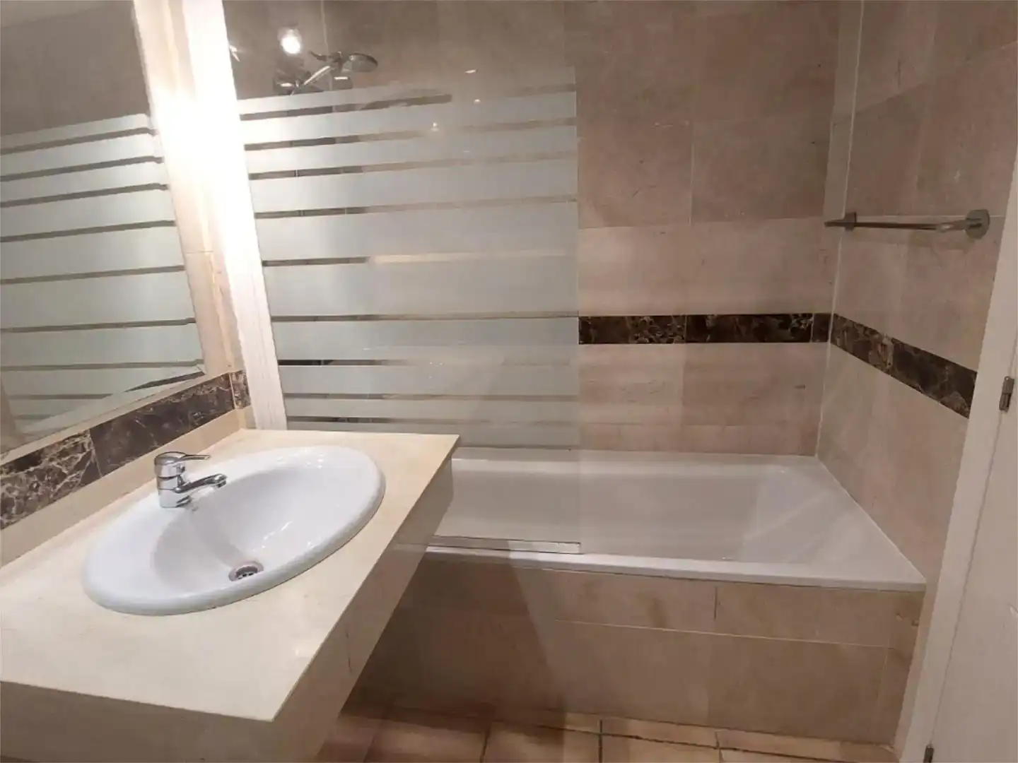 Baño de Piso en venta en Altea con Aire acondicionado, Trastero y Piscina