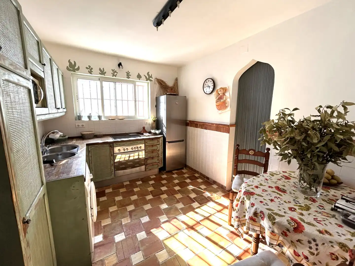 Küche von Haus oder Chalet zum Verkauf in Alhaurín de la Torre mit Klimaanlage, Heizung und Privatgarten