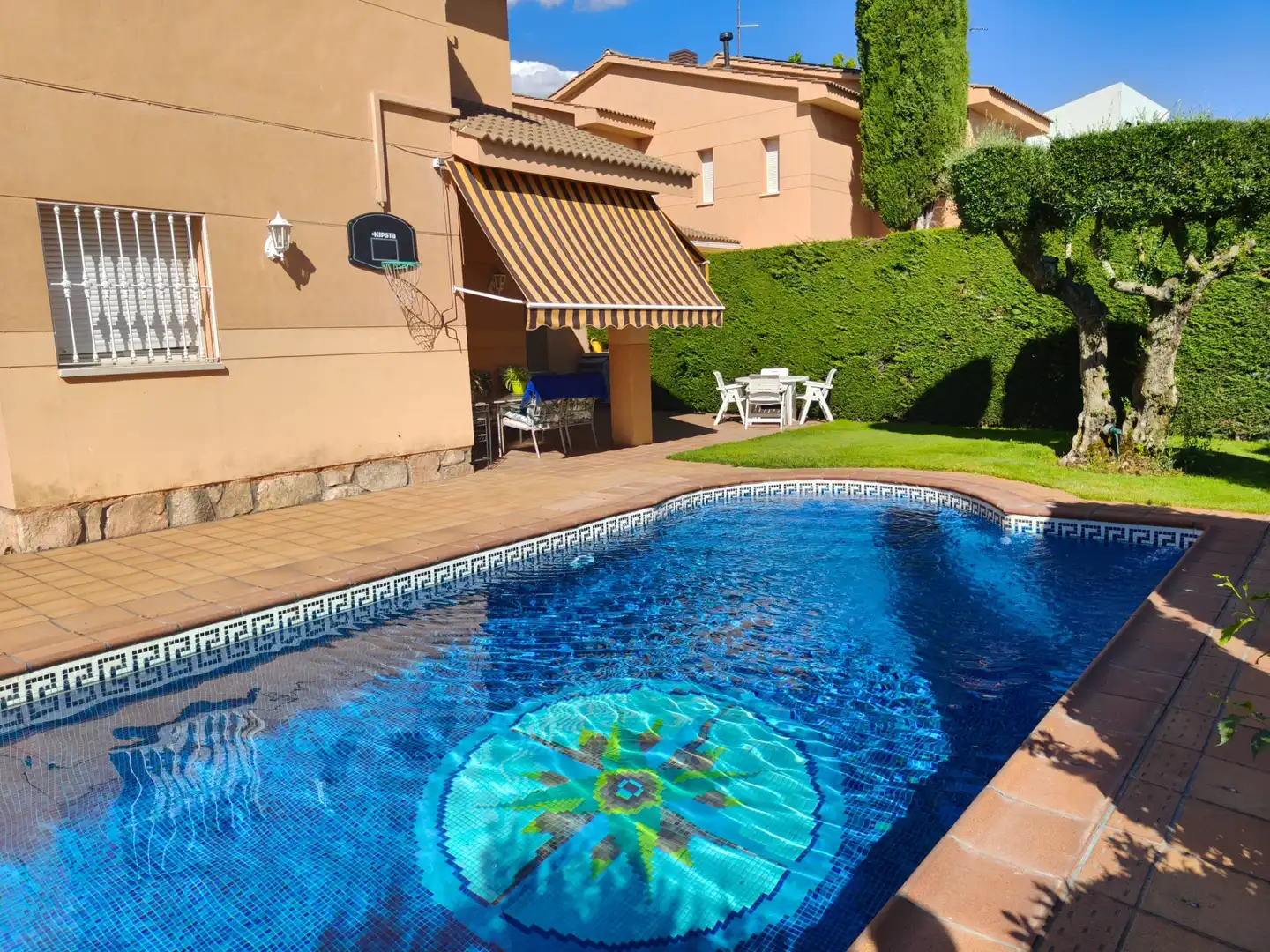 Piscina de Casa o chalet en venta en Colmenar Viejo con Aire acondicionado, Calefacción y Jardín privado