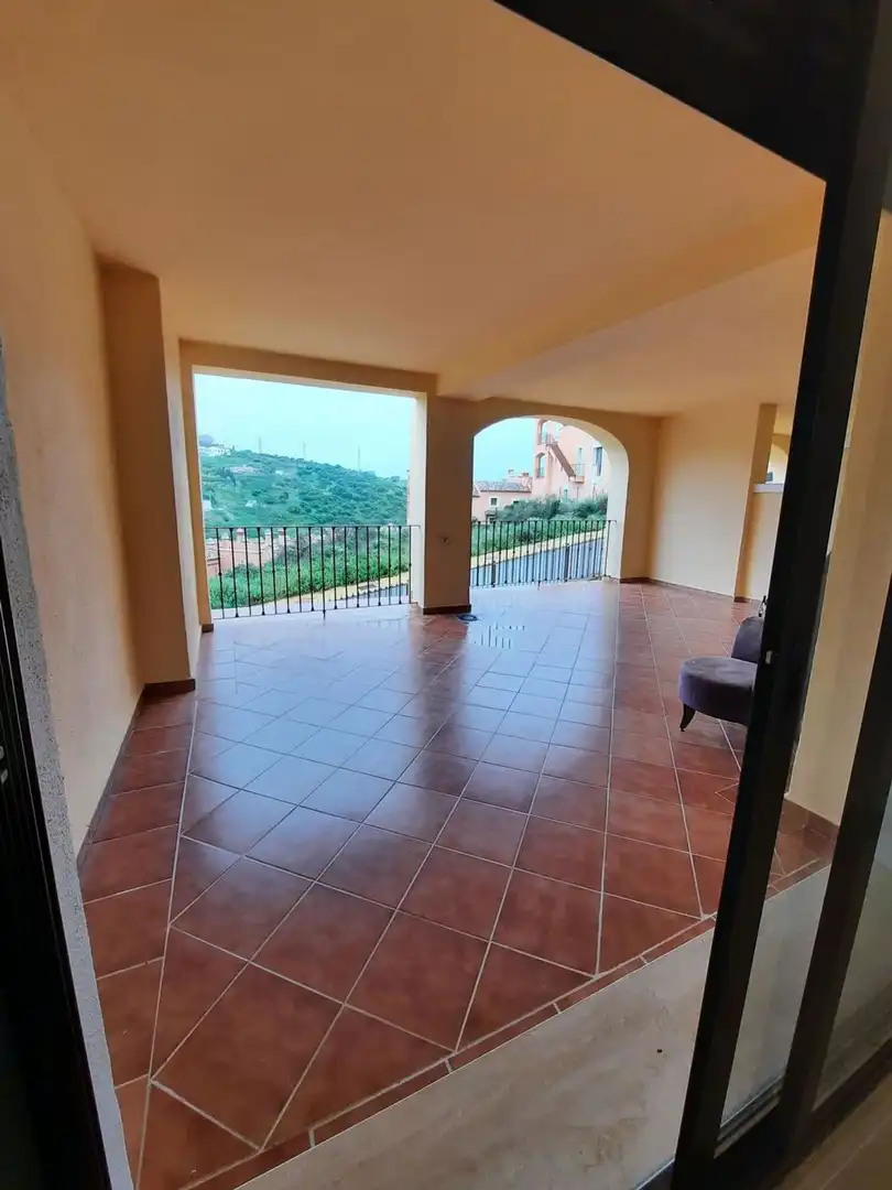 Apartamento con piscina en venta en Estepona Pueblo, imagen 17