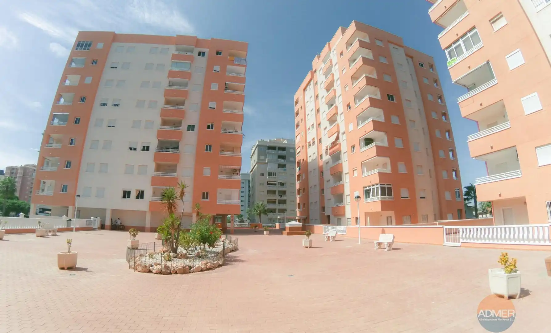 Exterior view of Apartments for sale in La Manga del Mar Menor  with Terrace, Furnished and Community pool