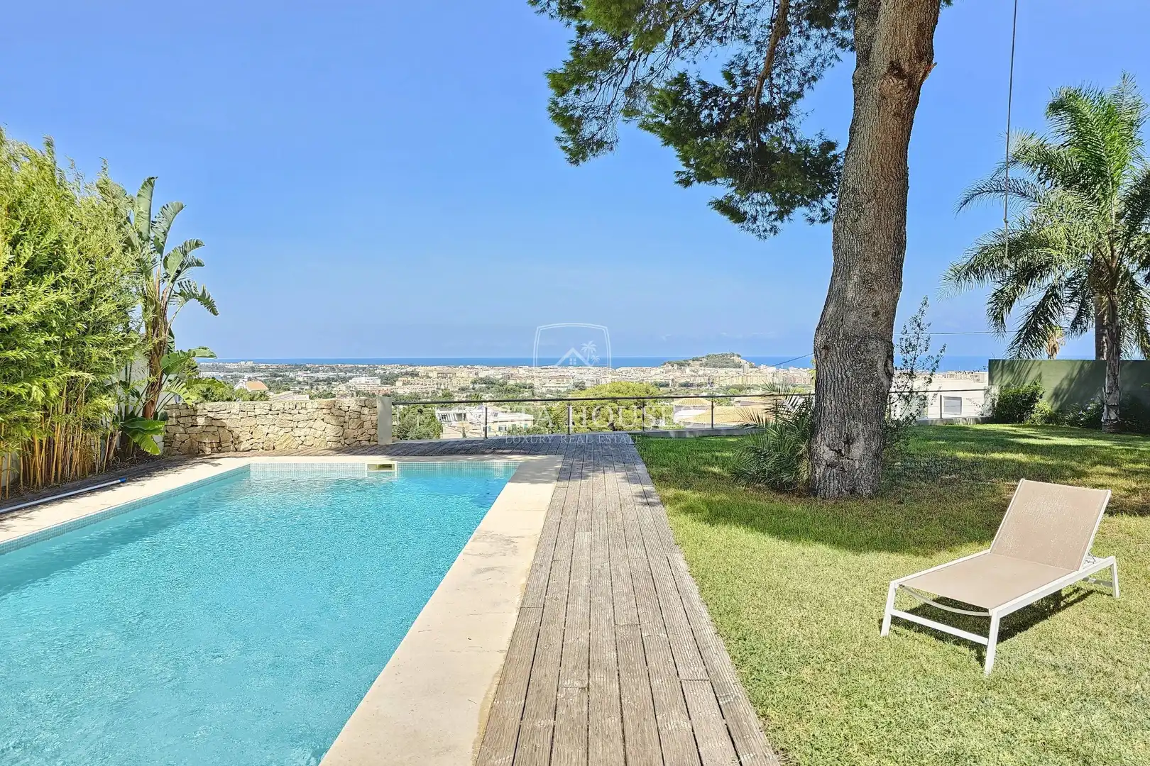 Swimming pool of Houses for sale in Dénia  with Air Conditioner, Private garden and Terrace