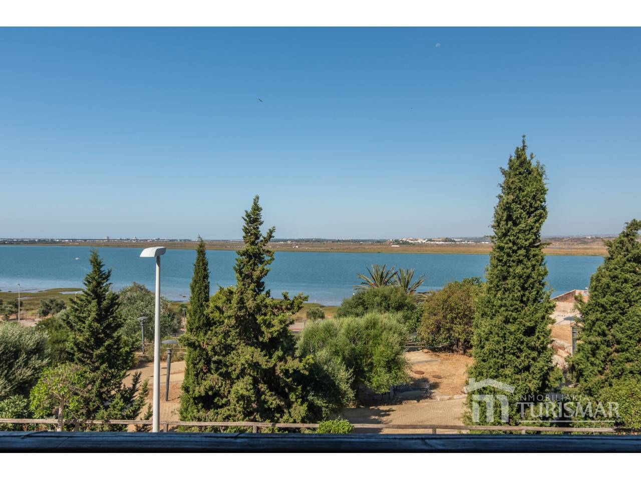 Casa adosada en venda en Ayamonte amb Aire condicionat, Calefacció i Terrassa