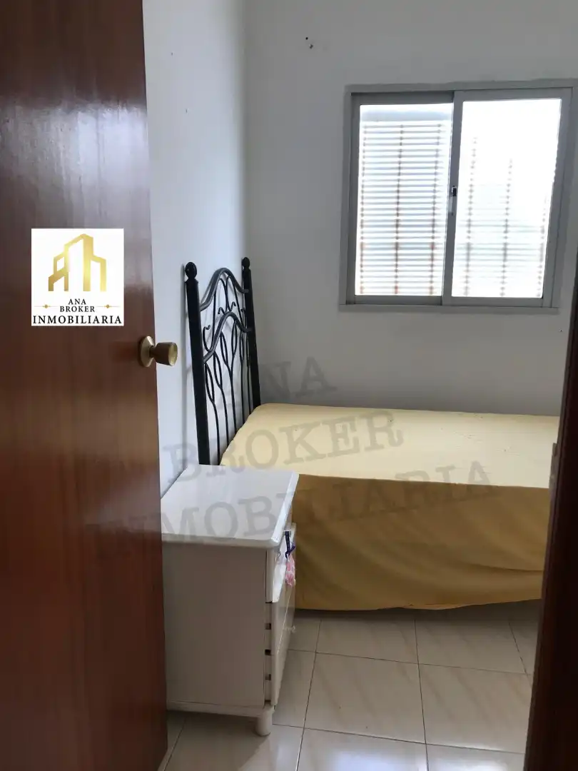 Habitación de Apartamento en venta en Cortes de la Frontera con Amueblado