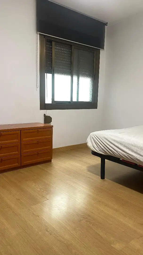 Habitación de Ático en venta en El Prat de Llobregat con Aire acondicionado, Terraza y Horno