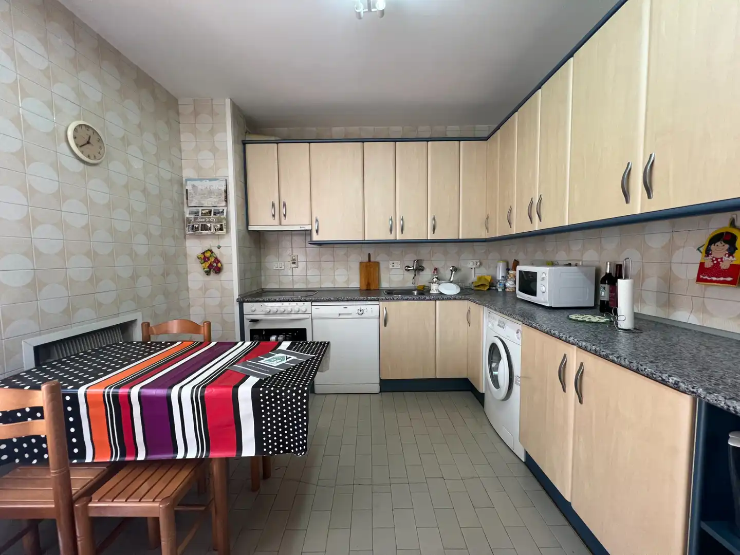 Küche von Wohnung zum Verkauf in Jaca mit Abstellraum und Balkon