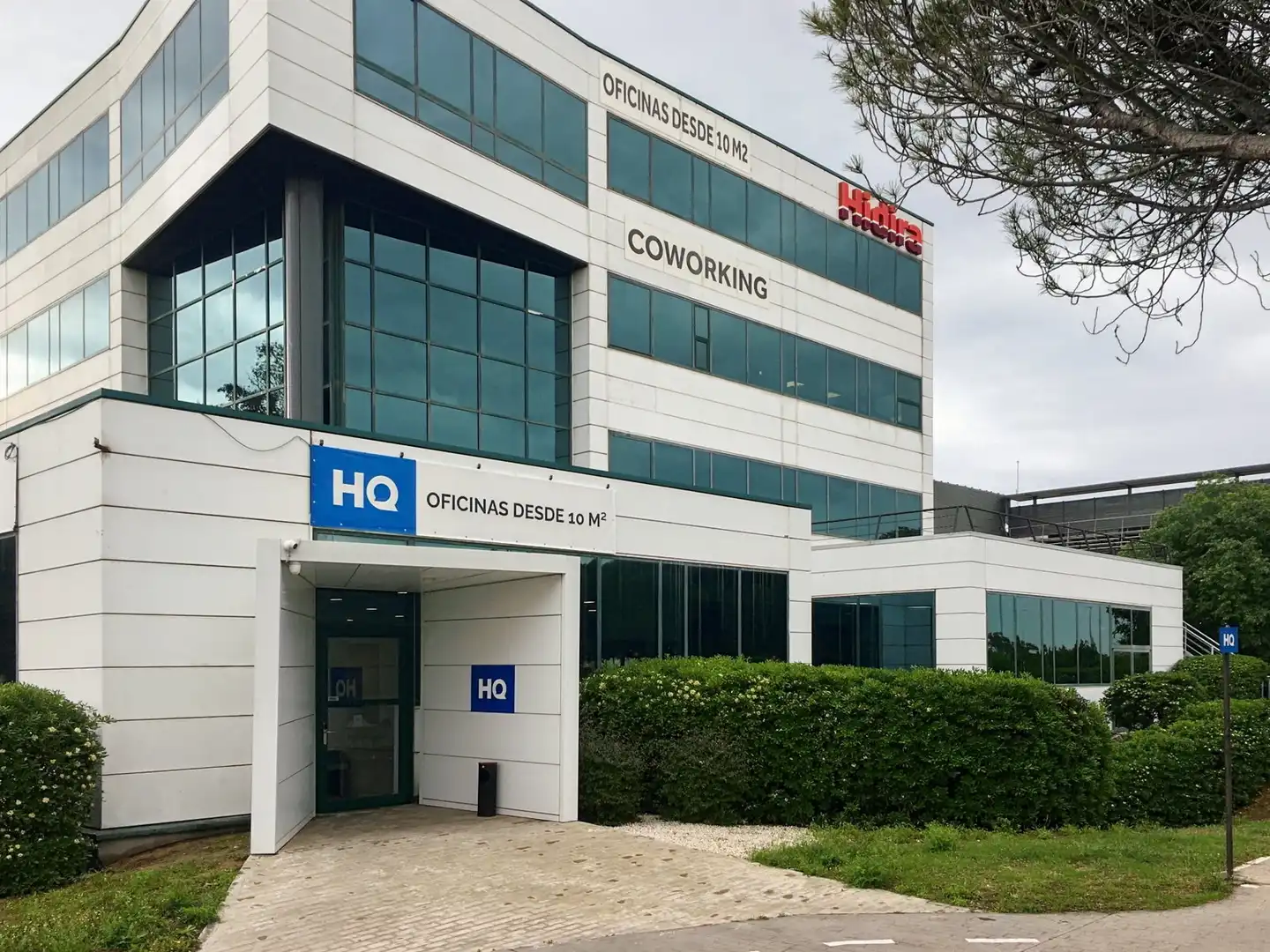 Außenansicht von Büro zur Miete in El Prat de Llobregat mit Klimaanlage, Heizung und Möbliert