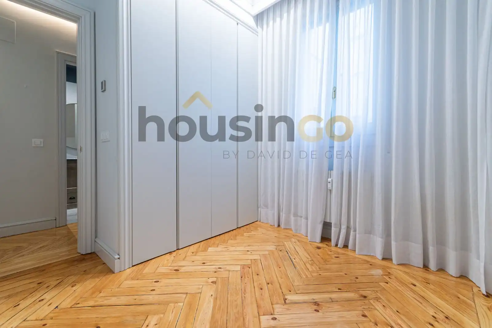 Bedroom of Flat for rent in Madrid  with Air Conditioner, Heating and Terrace