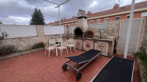 Foto 4 de Casa adosada en venta en Calle Alejo Carpentier, Fuentebella -San Felix - El Leguario, Parla