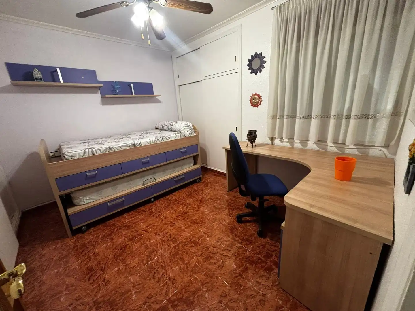 Habitación de Piso en venta en Alicante / Alacant con Calefacción