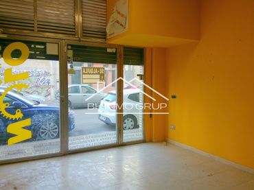 Gewerbefläche zur Miete in Carrer de Francisco Pizarro