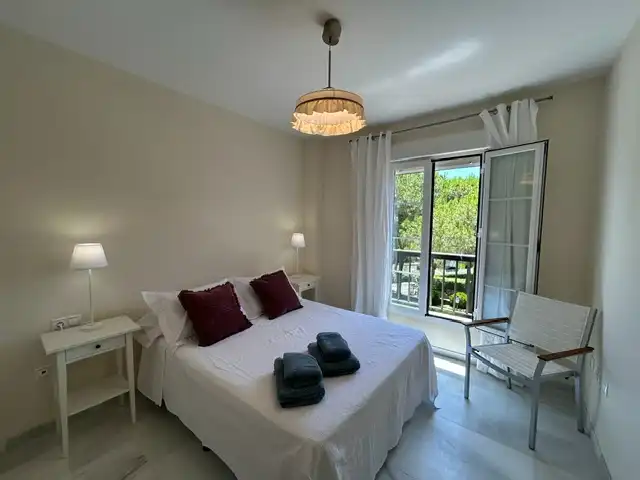 Bedroom of Flat for rent in Marbella  with Air Conditioner, Heating and Terrace