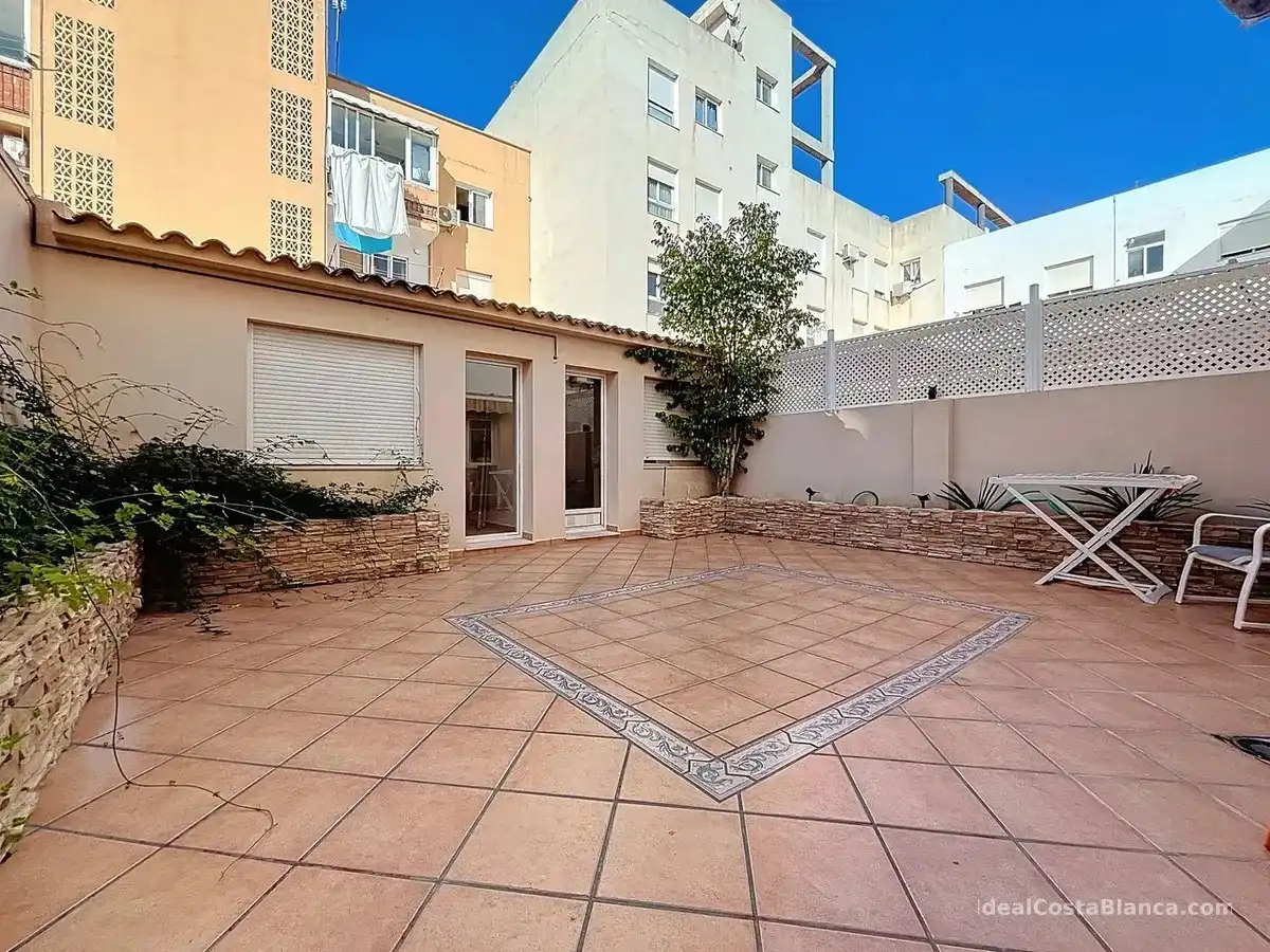 Terrassa de Apartament en venda en Pueblo - Urbanizaciones