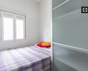 Bedroom of Flat to rent in  Madrid Capital  with Air Conditioner and Balcony