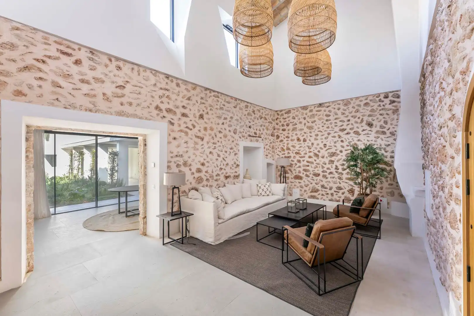 Sala de estar de Casa adosada en venta en Santa María del Camí con Aire acondicionado, Jardín privado y Terraza