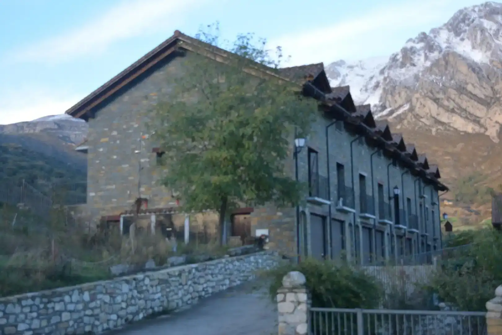 Exterior view of Detached homes for sale in Valle de Lierp  with Balcony