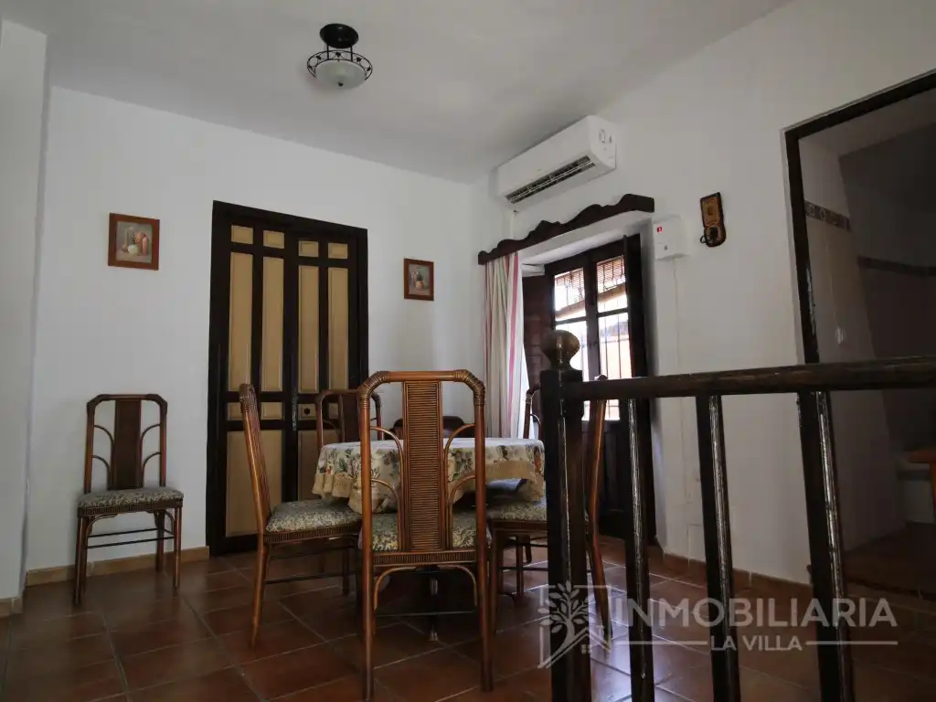 Sala d'estar de Casa o xalet en venda en Álora amb Aire condicionat, Jardí privat i Terrassa