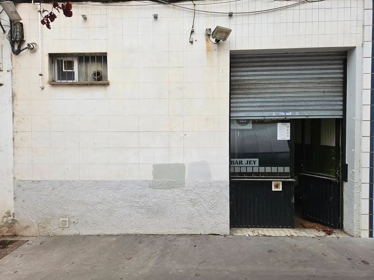 Vista exterior de Local en venda en Vitoria - Gasteiz