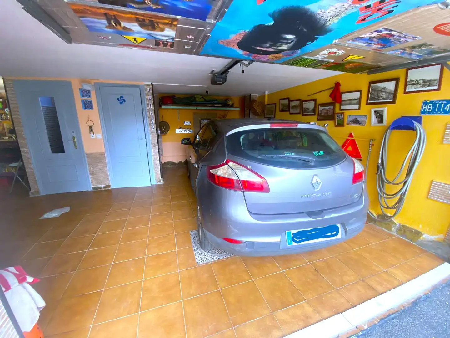 Parking de Casa o chalet en venta en Castro-Urdiales con Calefacción, Jardín privado y Parquet