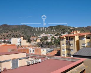 Vista exterior de Àtic en venda en Portbou