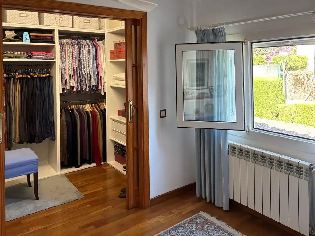 Detached homes for sale in Calvià  with Air Conditioner, Heating and Private garden
