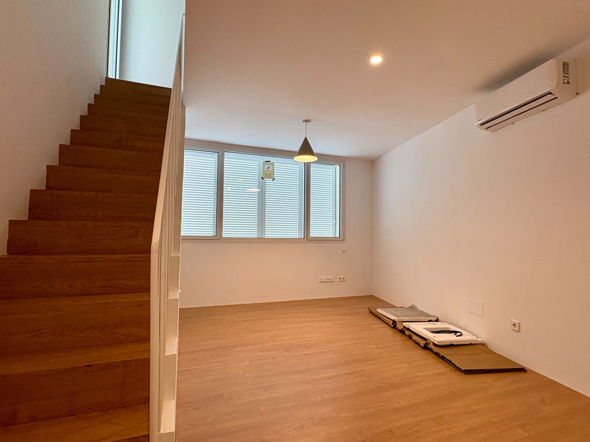 Duplex to rent in  Sevilla Capital  with Air Conditioner, Heating and Parquet flooring