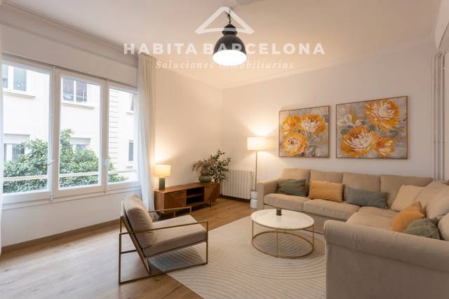 Piso en Alquiler en Carrer Gran de Gràcia en Vila de Gràcia