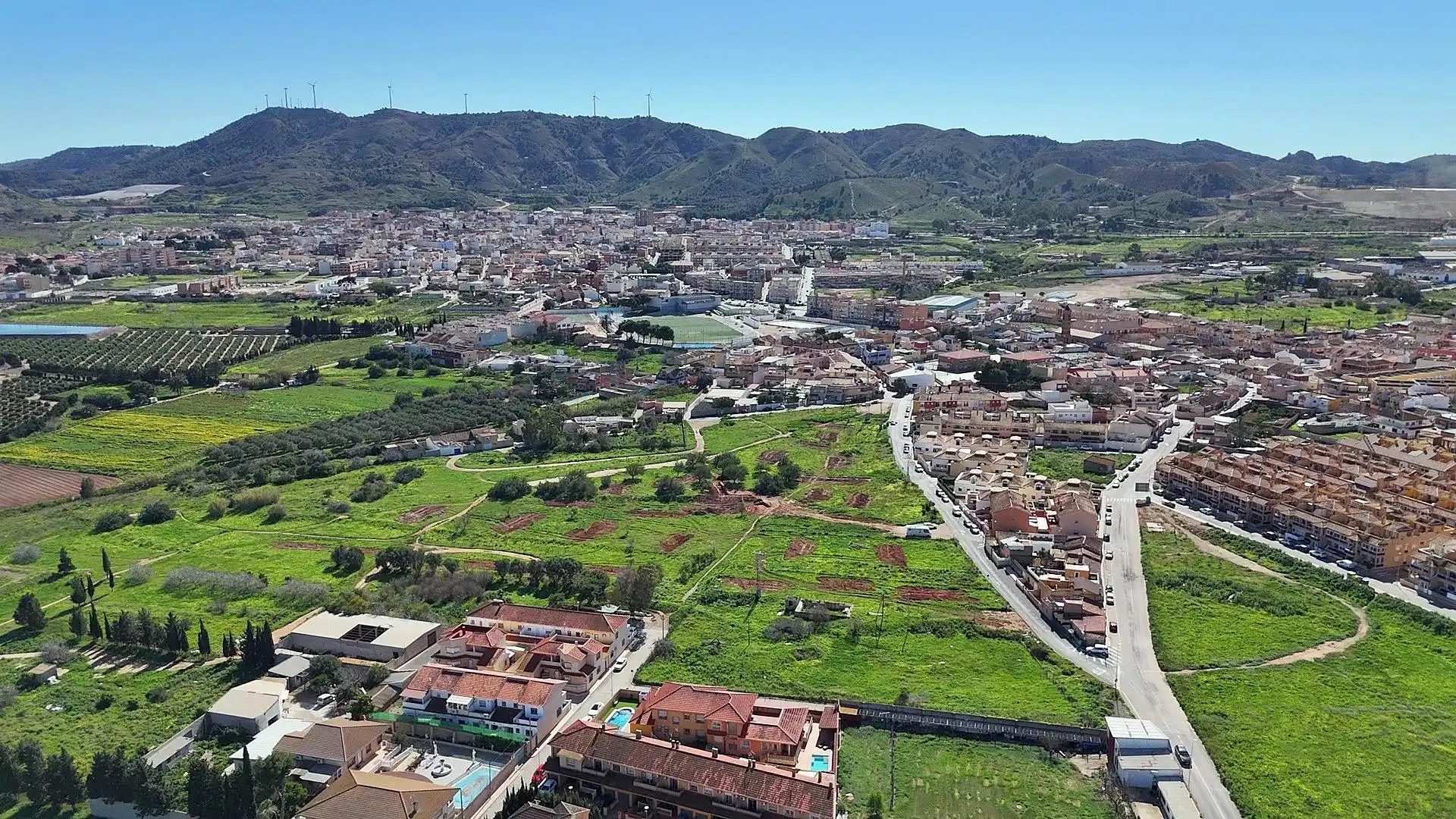 Vista exterior de Casa o xalet en venda en La Unión amb Aire condicionat, Calefacció i Jardí privat