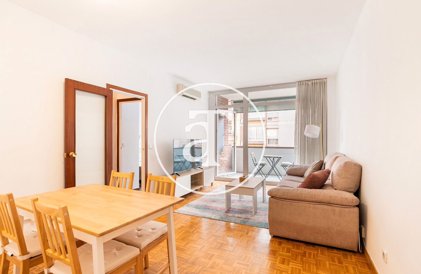 Exterior view of Flat to rent in  Barcelona Capital  with Air Conditioner, Heating and Furnished