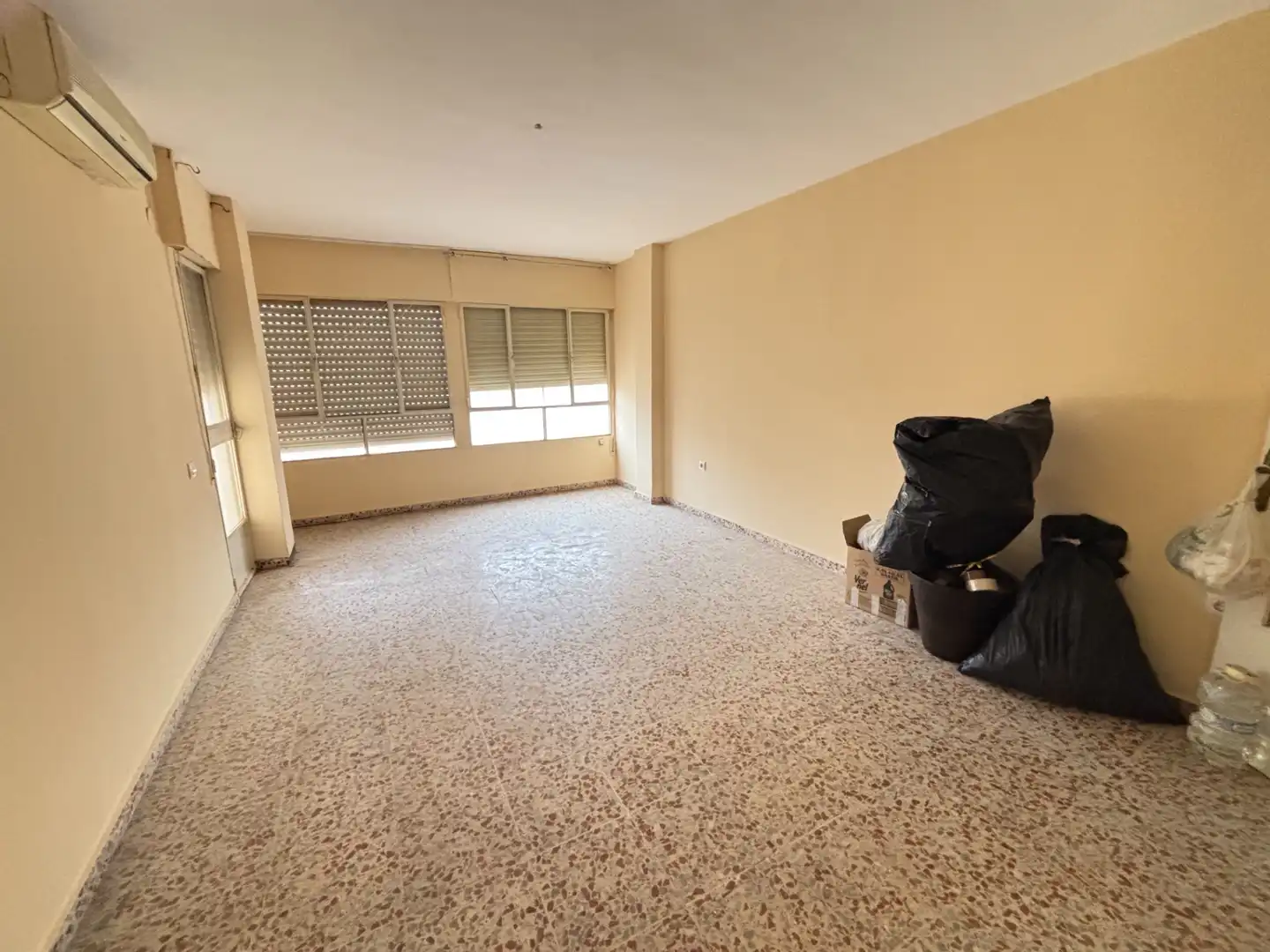 Wohnzimmer von Wohnung zum Verkauf in Andújar mit Balkon