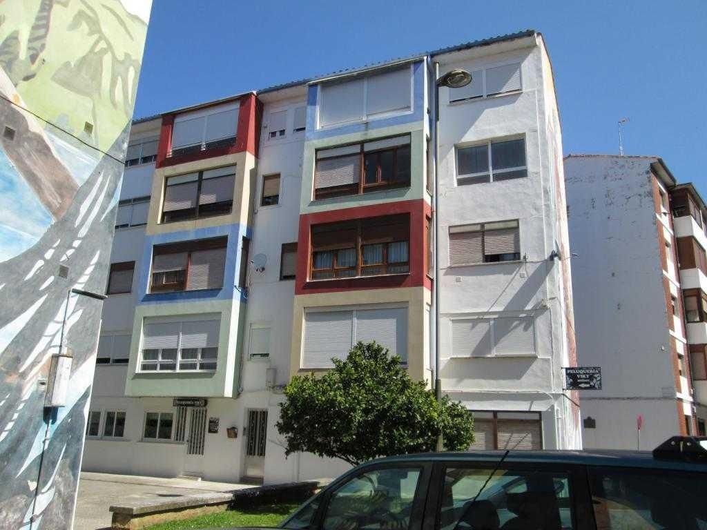 Vista exterior de Piso en venta en Santoña