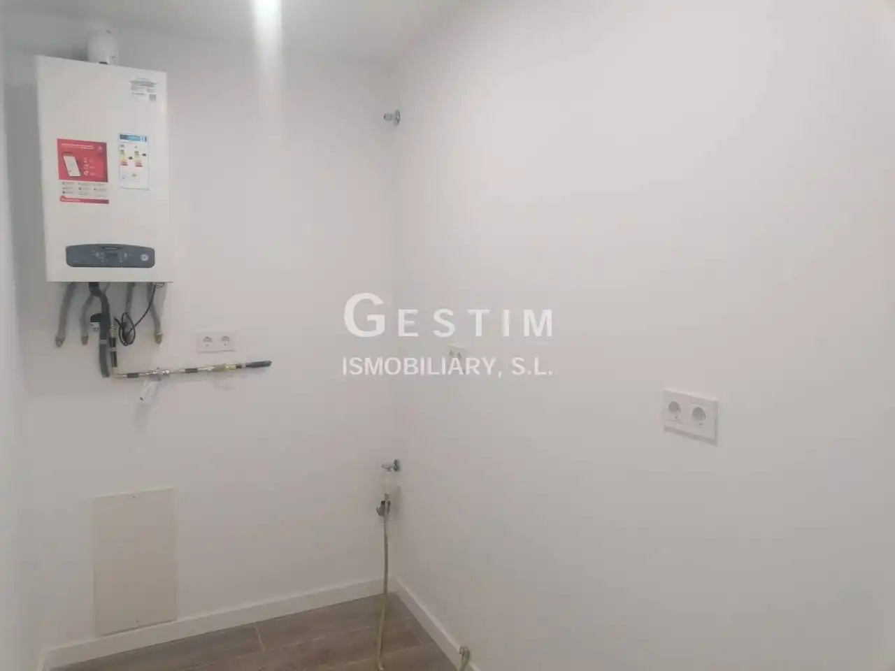 Piso en venta en Vic con Calefacción, Balcón y Alarma