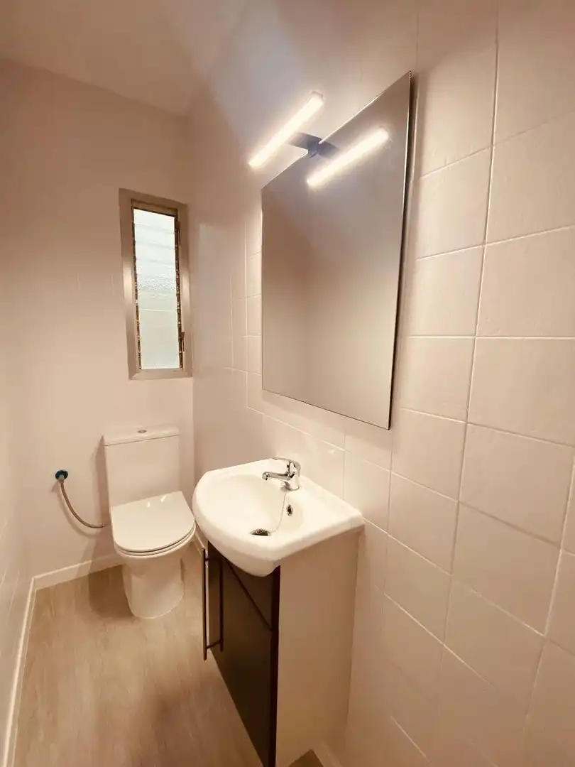 Baño de Piso en venta en Alcanar con Parquet y Balcón