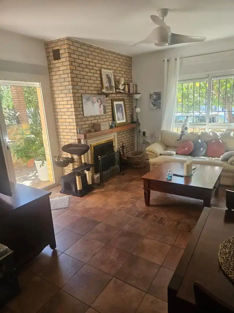 Wohnzimmer von Erdgeschoss zum Verkauf in La Unión mit Balkon
