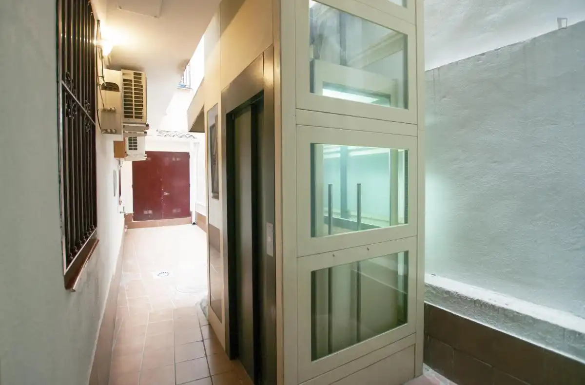 Studio avec ascenseur à louer à Centro, imagen 11