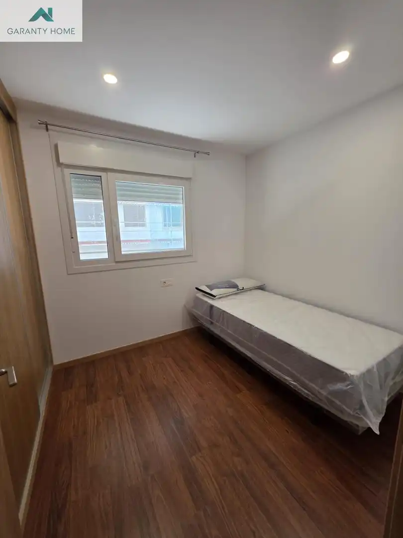Bedroom of Flat for rent in Rincón de la Victoria  with Air Conditioner, Heating and Terrace