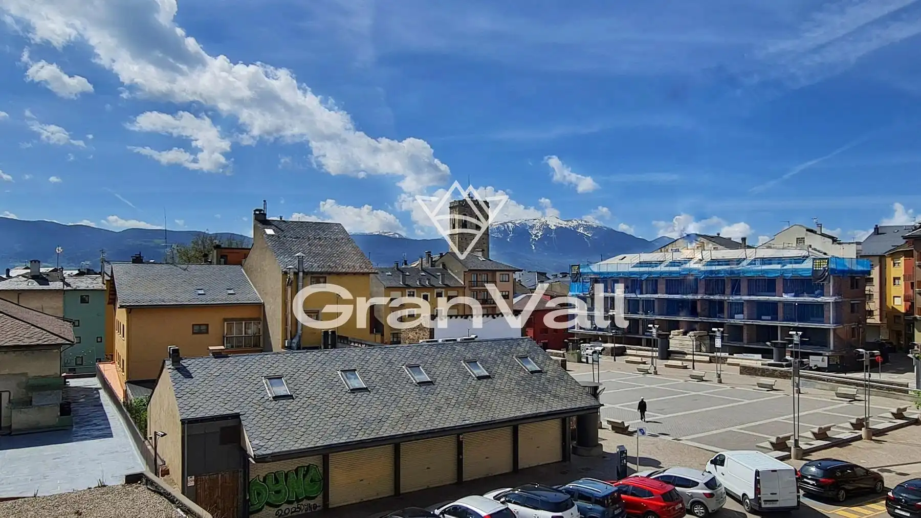 Vista exterior de Apartament en venda en Puigcerdà amb Calefacció, Parquet i Terrassa