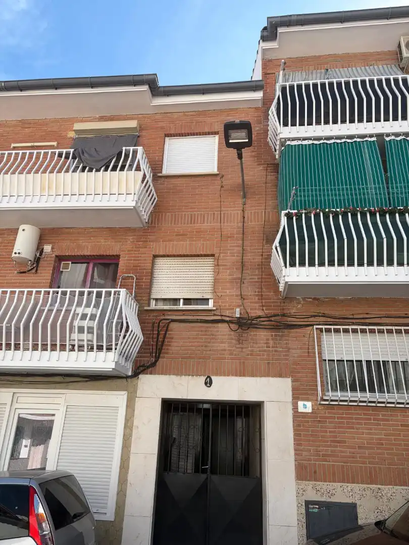 Vista exterior de Piso en venta en Arganda del Rey con Calefacción y Balcón