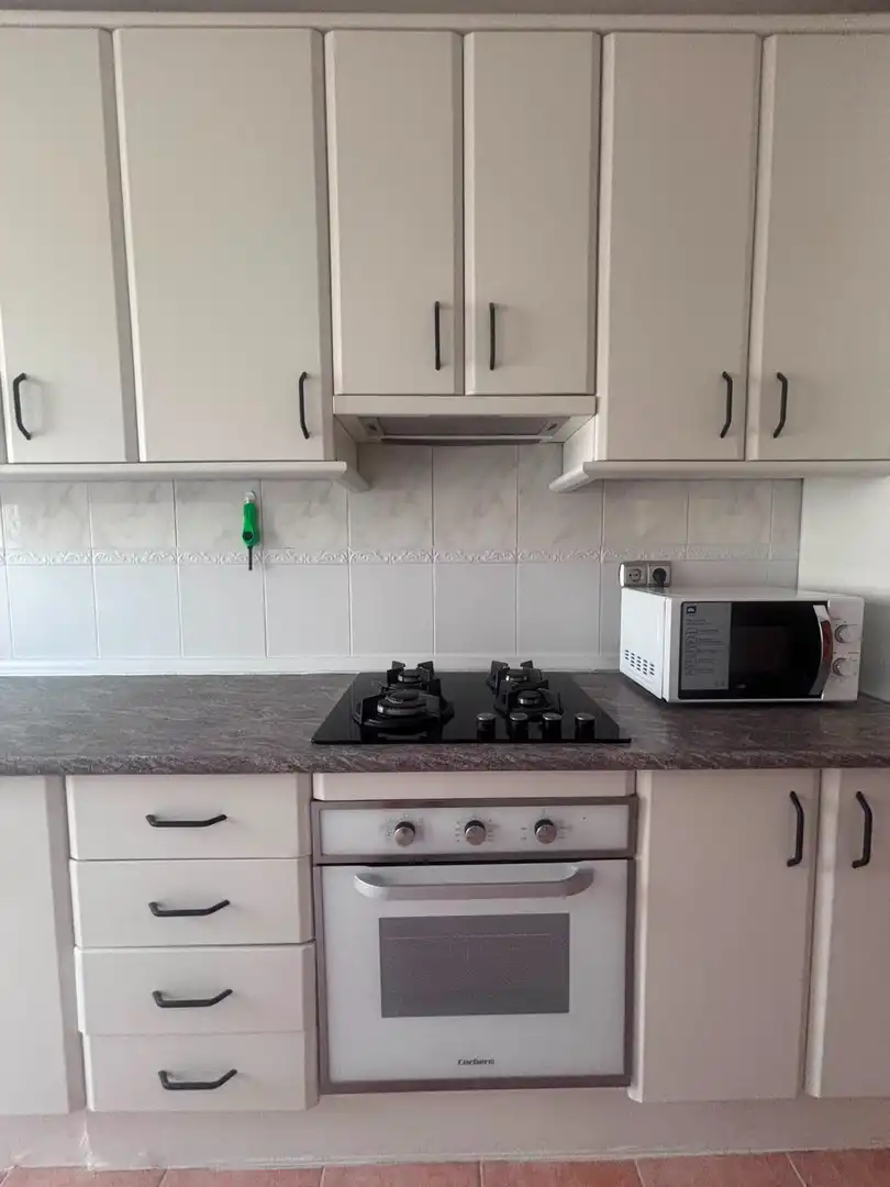 Cocina de Piso de alquiler en Granada con Terraza y Amueblado
