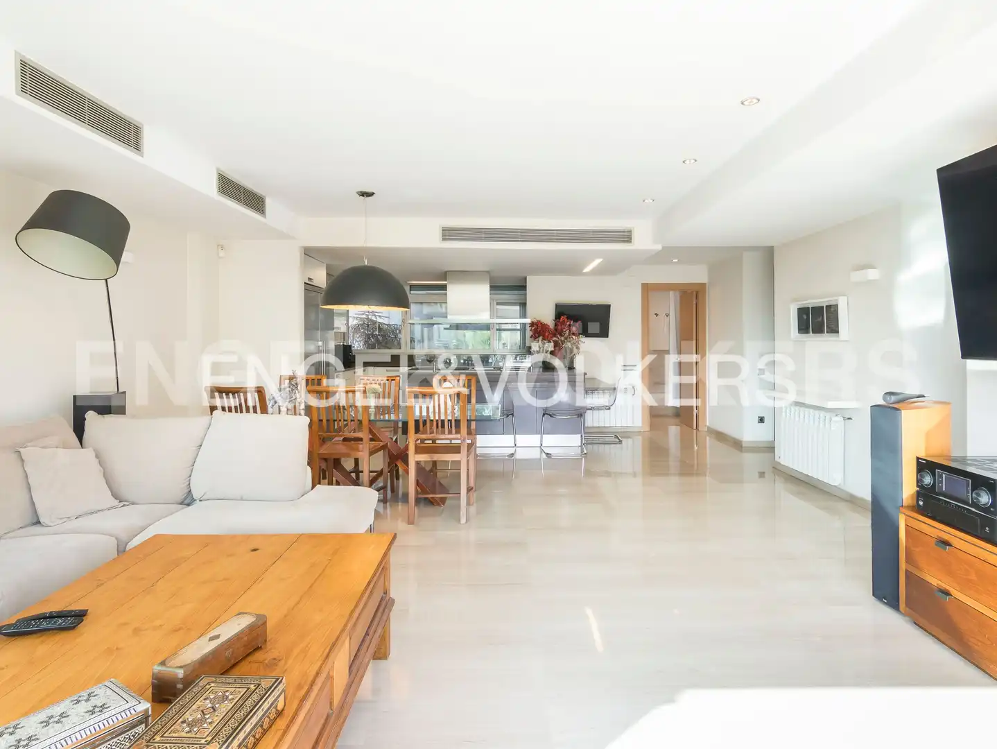 Sala de estar de Casa adosada en venta en Sarrià - Sant Gervasi