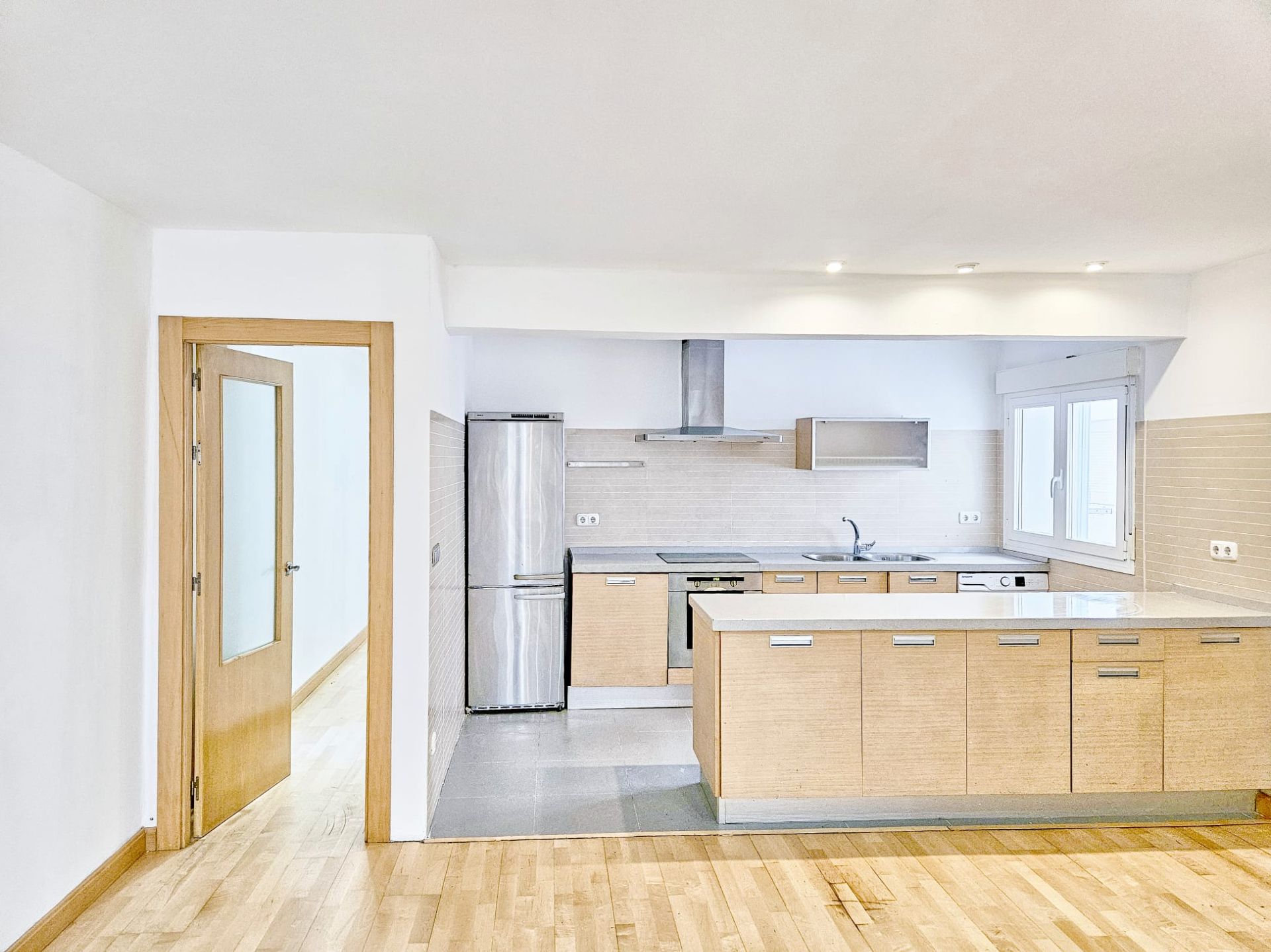 Kitchen of Flat for sale in  Pamplona / Iruña  with Heating, Parquet flooring and Oven