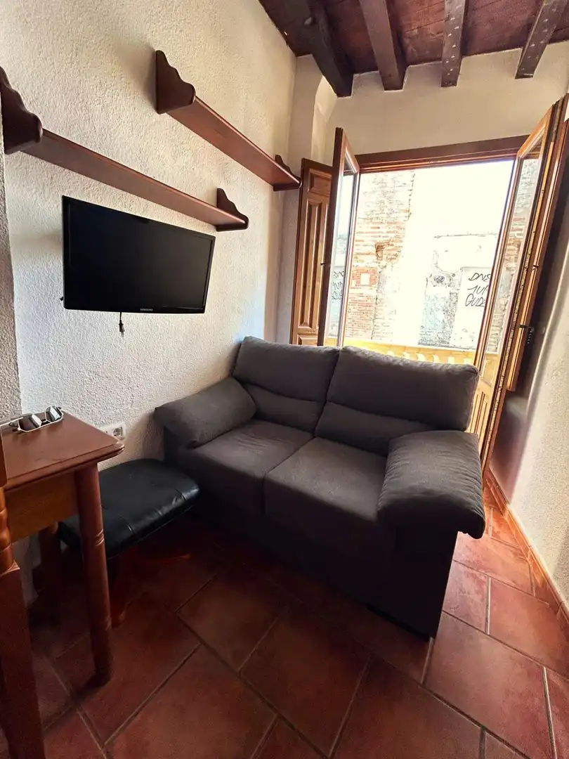Living room of Flat for rent in Granada  with Heating, Terrace and Furnished
