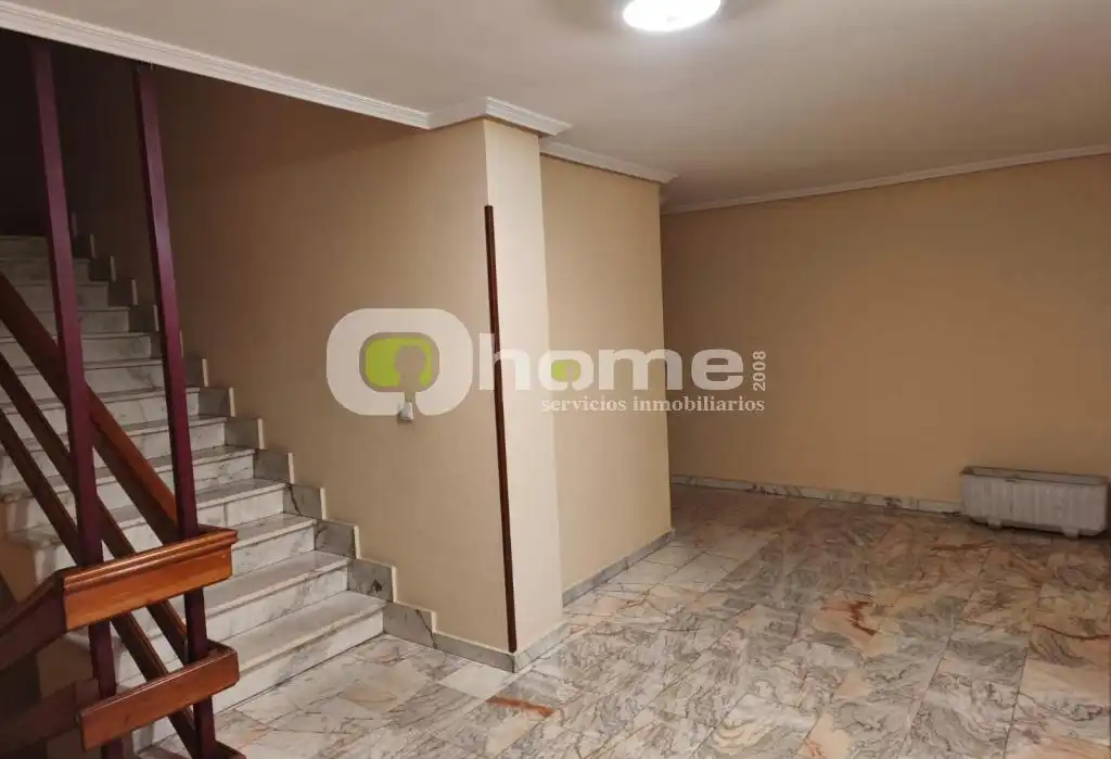 Appartamento con ascensore in vendita a Ronda de la Florida, imagen 2