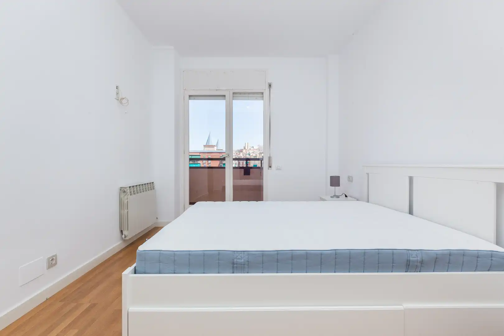 Wohnung zur Miete in Calle del Pisuerga, La Maternitat i Sant Ramon