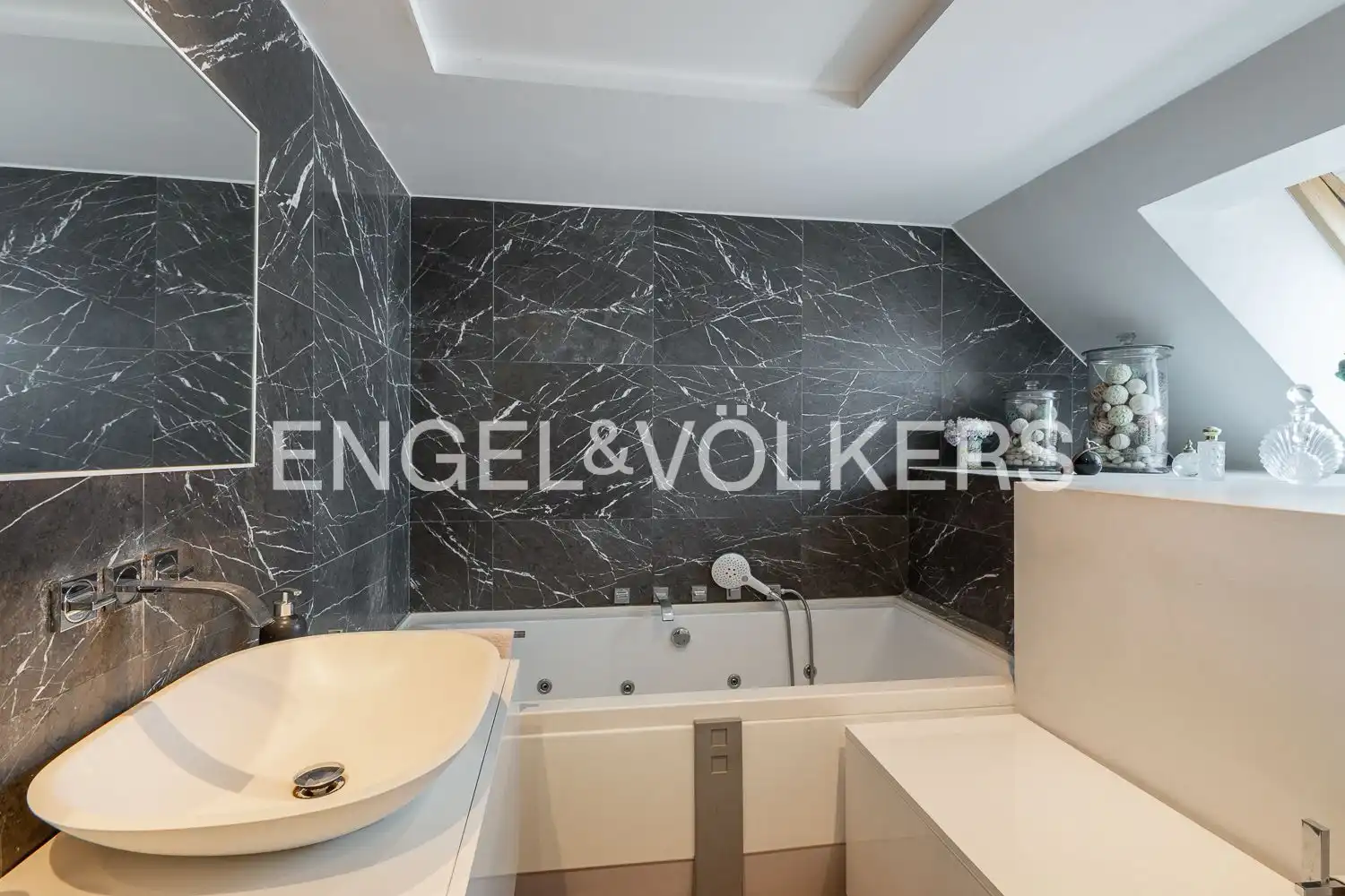 Bathroom of Attic for sale in Dénia  with Air Conditioner, Heating and Terrace